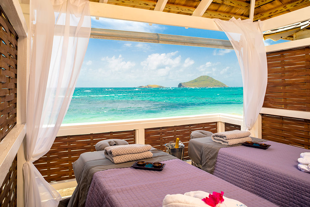 cb-spa-oceanfront-champagne-cabana