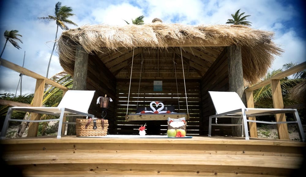 serenity-coconut-bay-beachfront-cabana