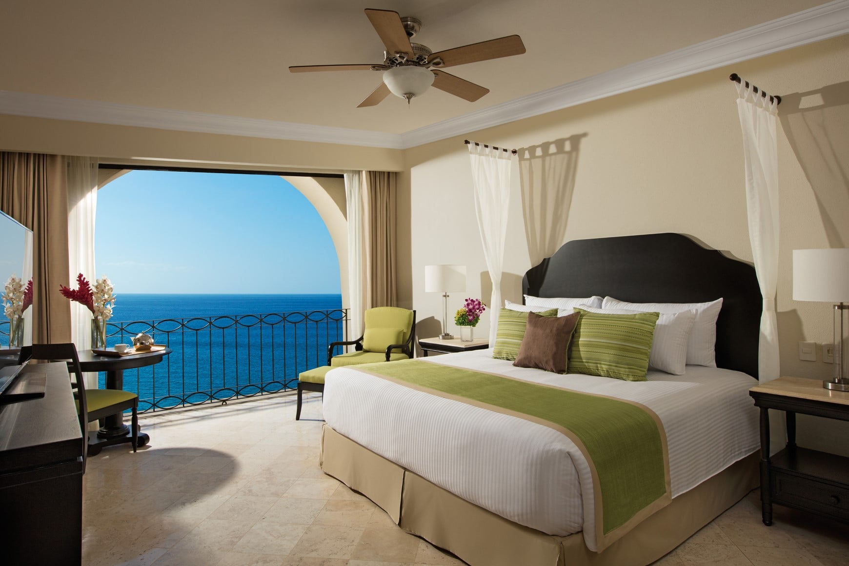 dreams-los-cabos-preferred-club-master-suite
