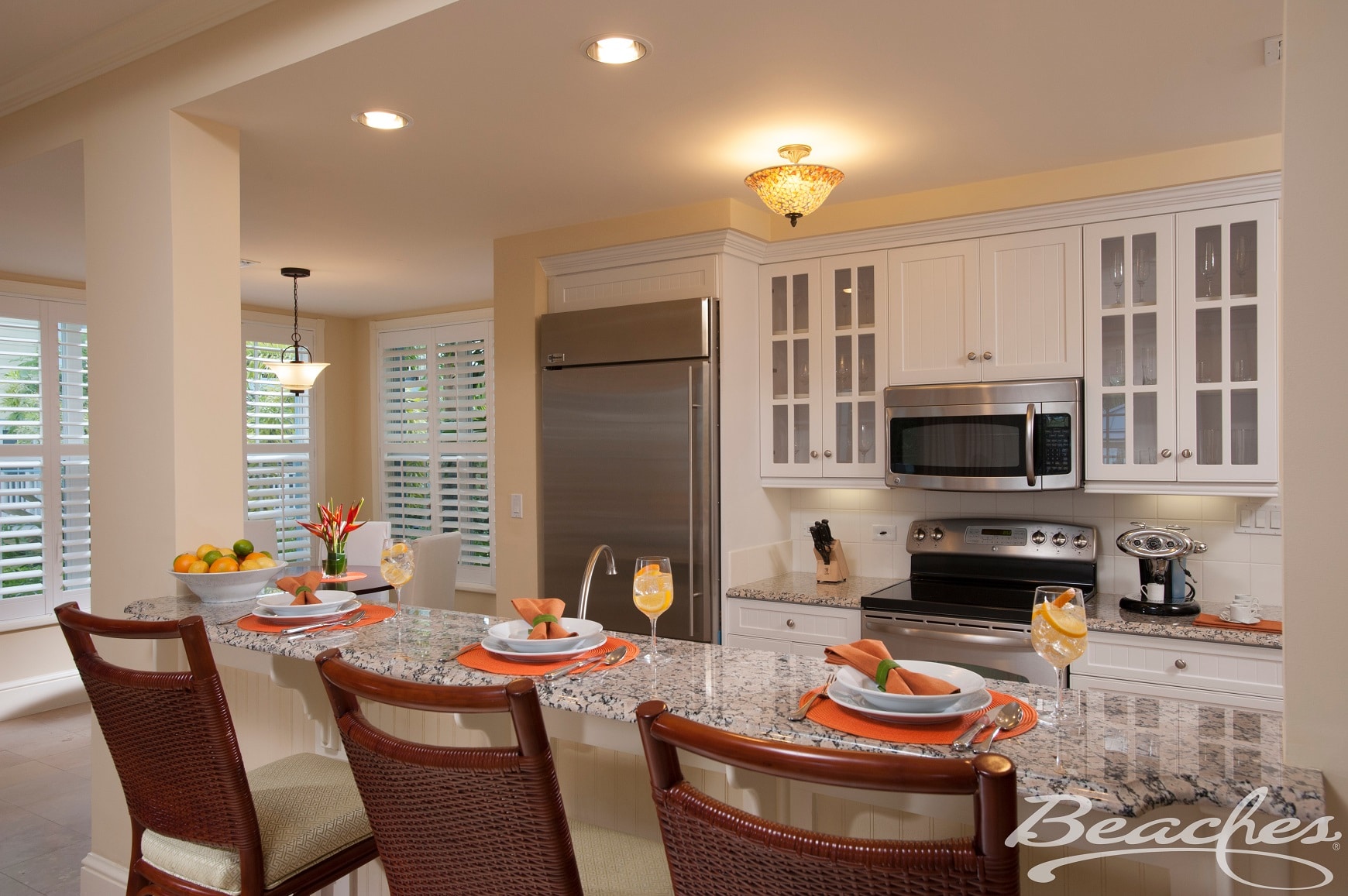 beaches-turks-caicos-vr_3108-kitchen