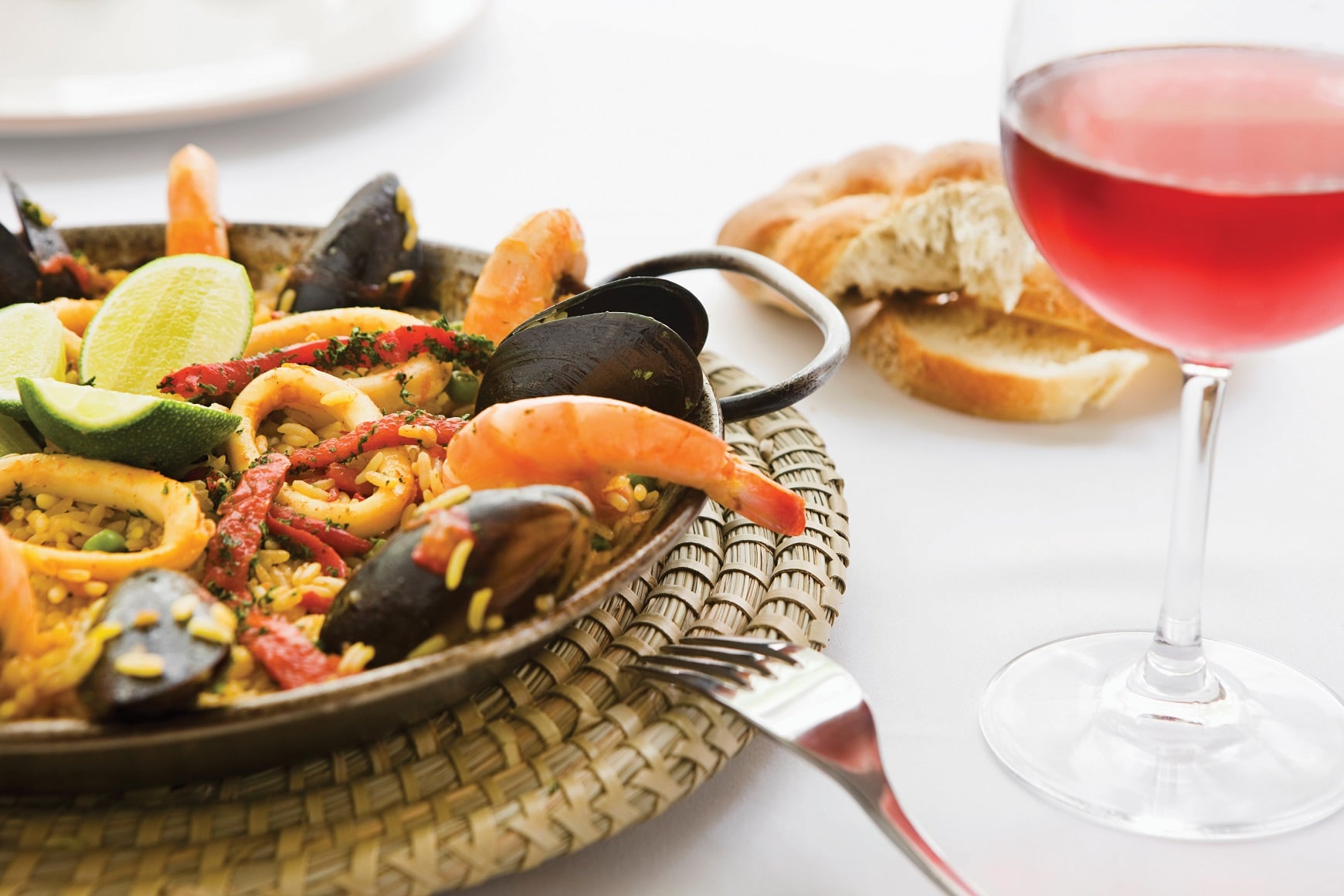 excellence-laya-mujeres-mediterranean_restaurant_hr