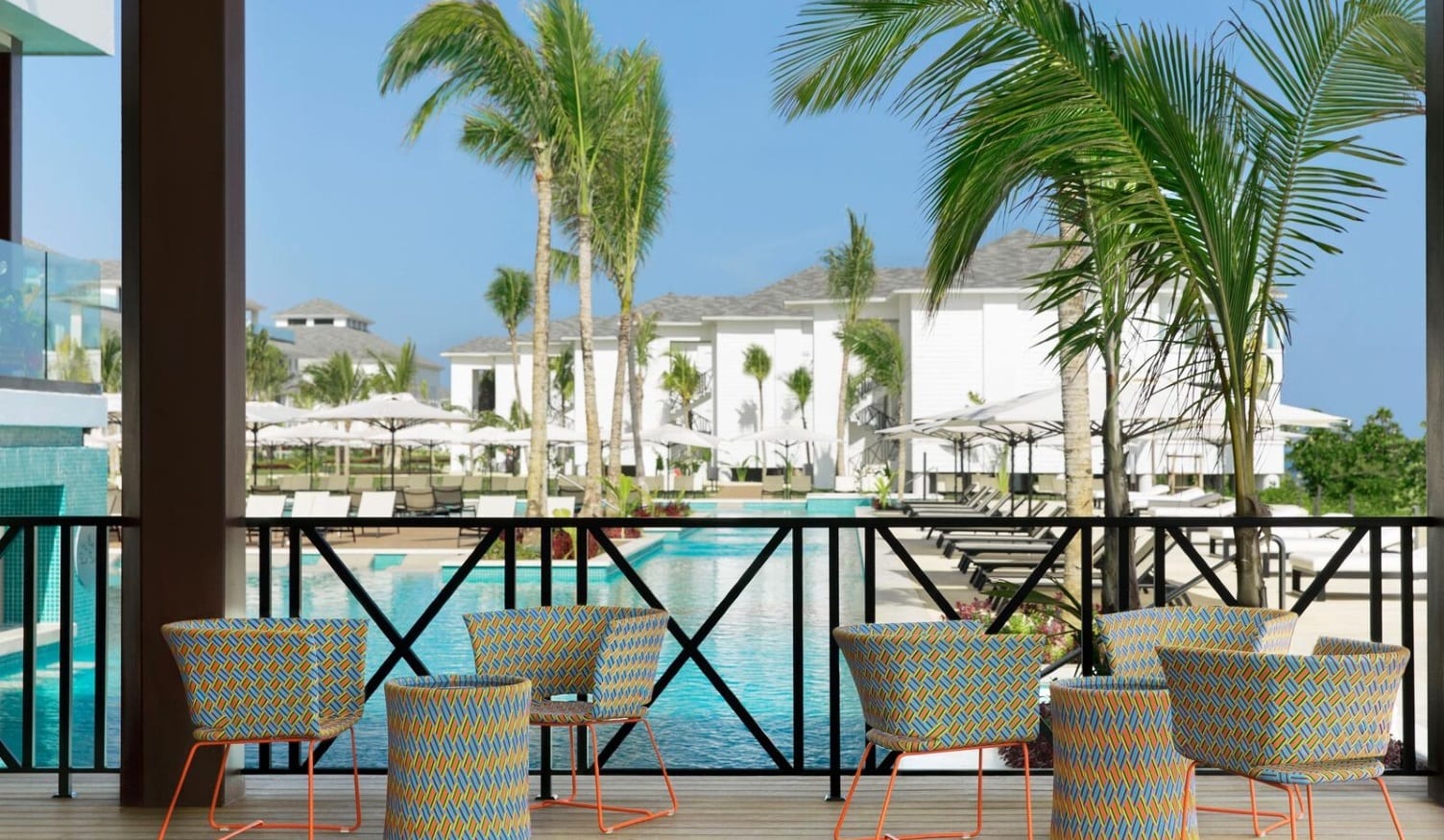 excellence-oyster-bay-bar-sol