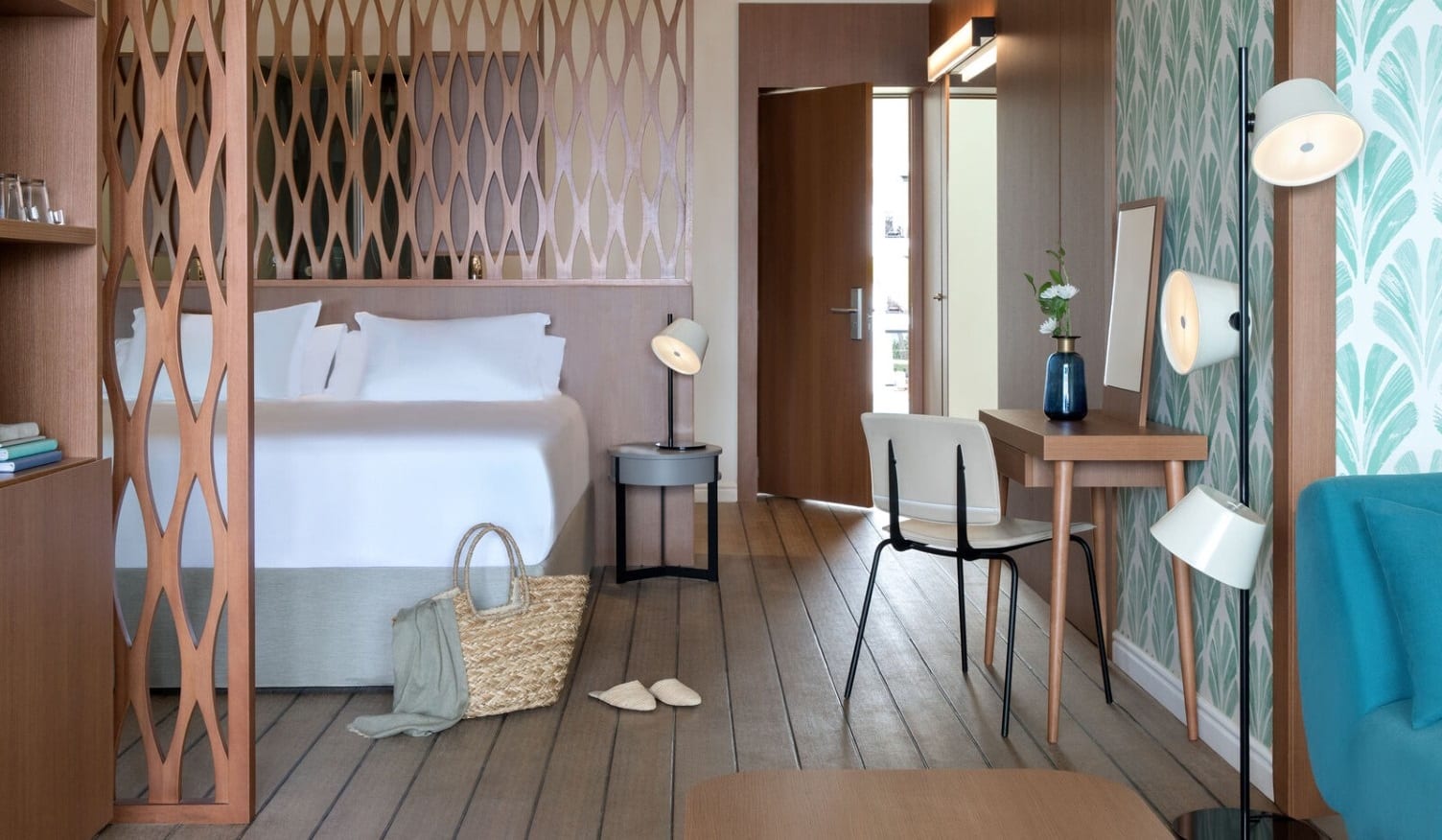 excellence-oyster-bay-ocean-front-beach-house-suite