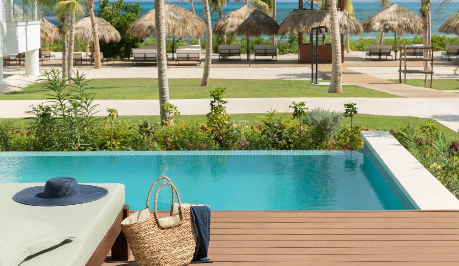 excellence-oyster-bay-suite-private-pool