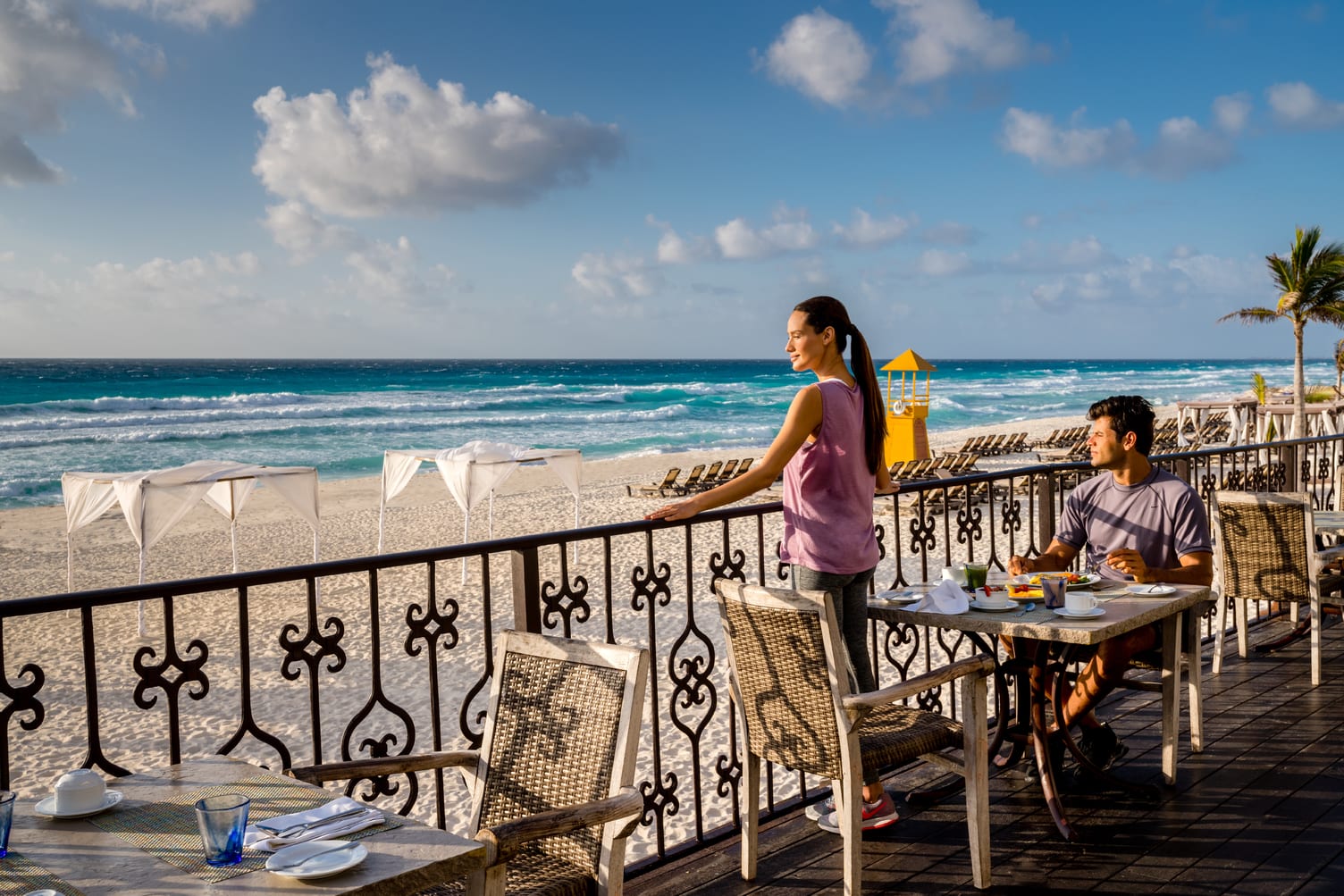 hyatt-zilara-cancun-pelicanos-couple