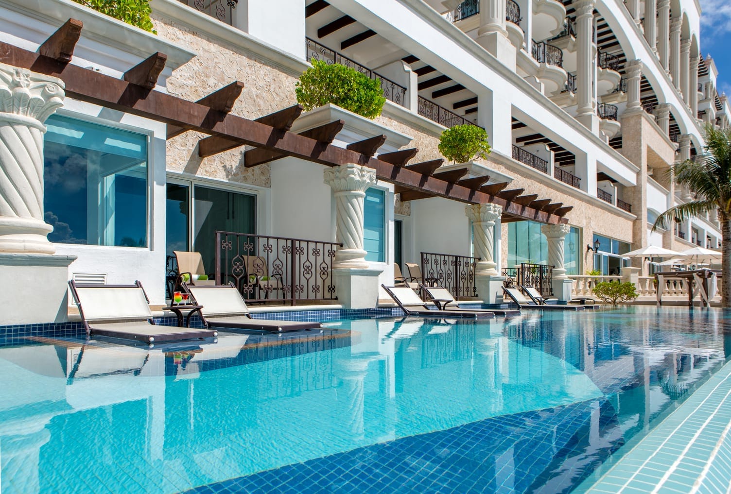 hyatt-zilara-cancun-swim-up-suites