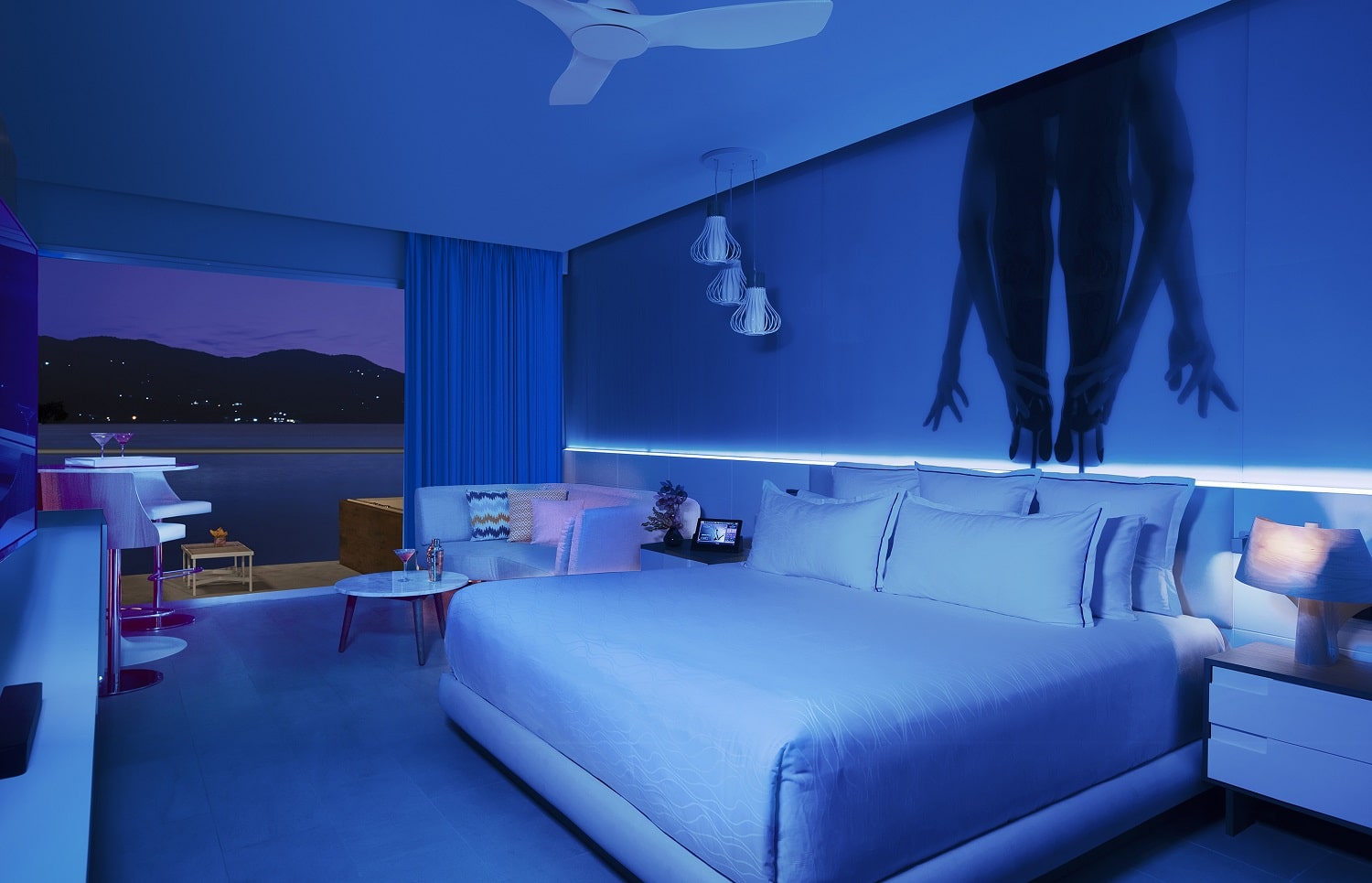 breathless-montego-bay-jr_st_nightmood_4a_rgb
