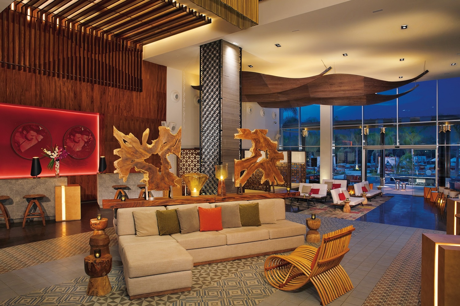 breathless-montego-bay-lobby_1a