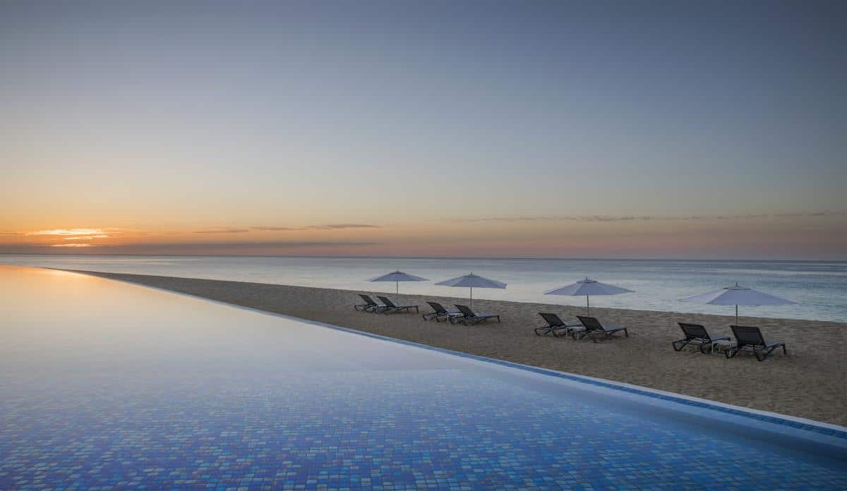 le-blanc-cabo-infinity-pool-2