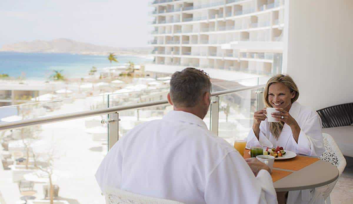 le-blanc-cabo-junior-suite-balcony