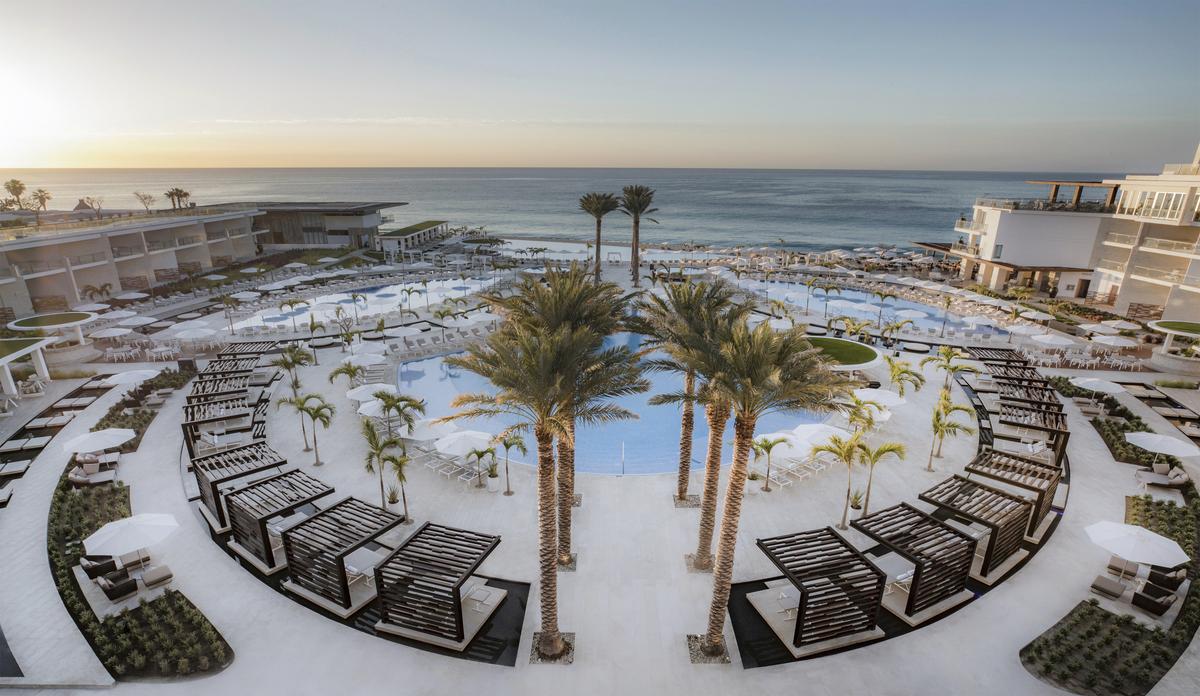 le-blanc-cabo-main-pool
