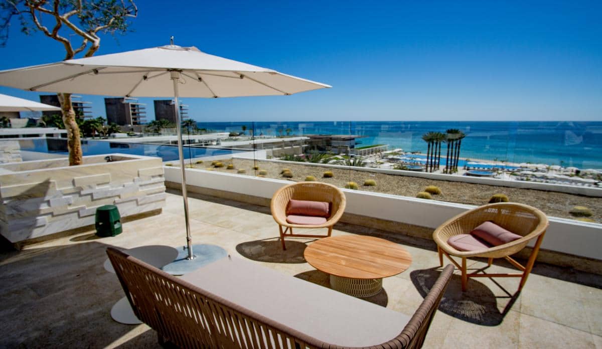le-blanc-cabo-outdoor-terrace