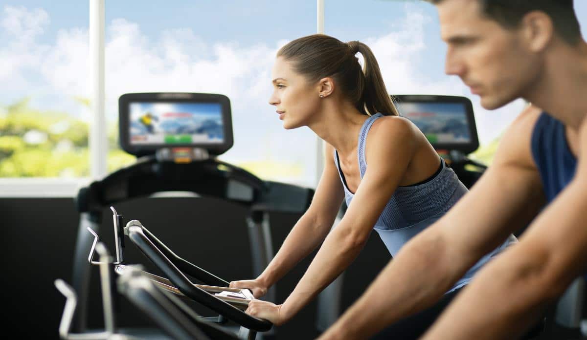 sun-palace_gym_couple_cycle