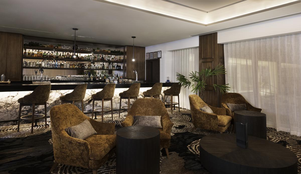 sun-palace_lobby-bar