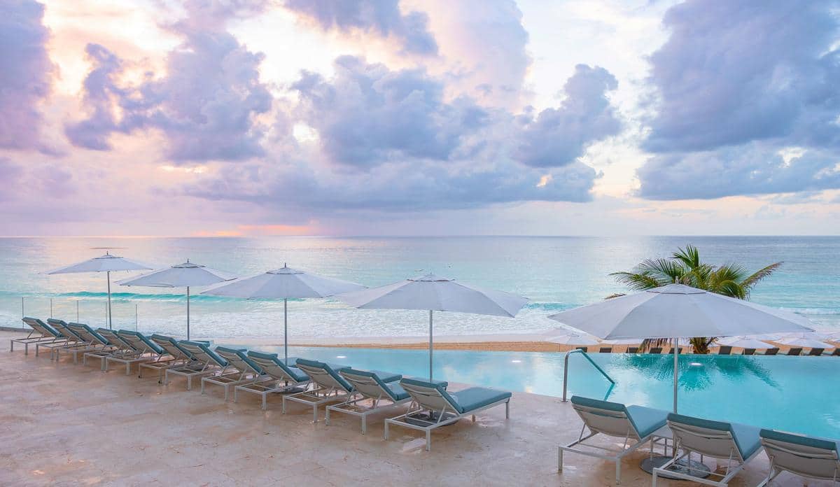 sun-palace_pool_1