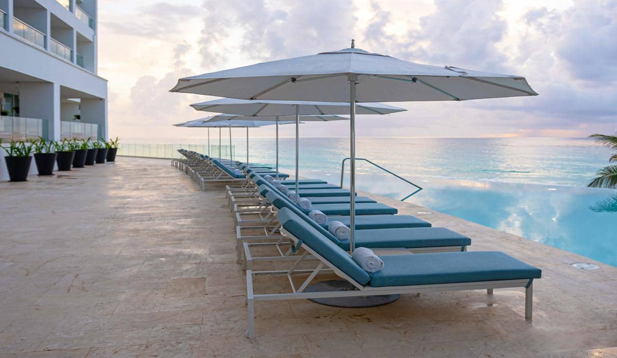 sun-palace_pool_3