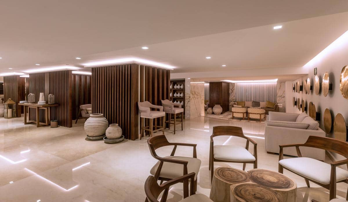 sun-palace_vip_lounge_01
