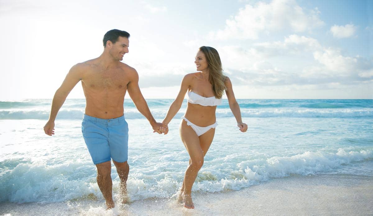 sun-palace-honeymoon-couple