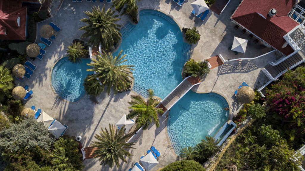 pineapple_beach_club_antigua_main_pool_aerial