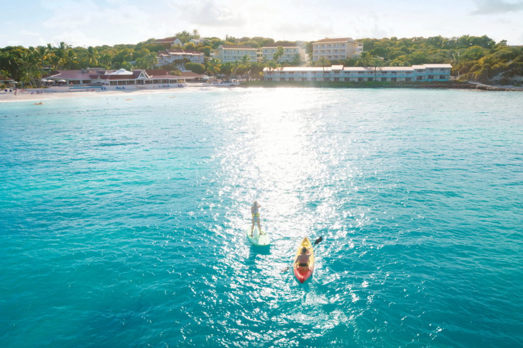 pineapple_beach_club_antigua_resort_activities_paddle-boarding