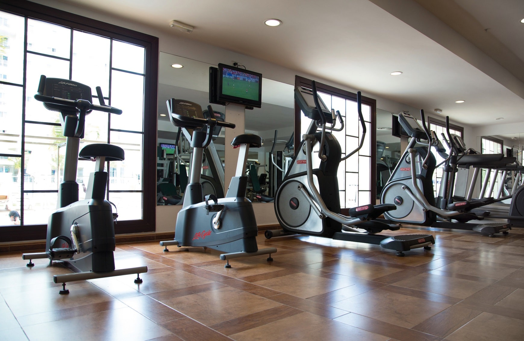 riu-palace-aruba-gym