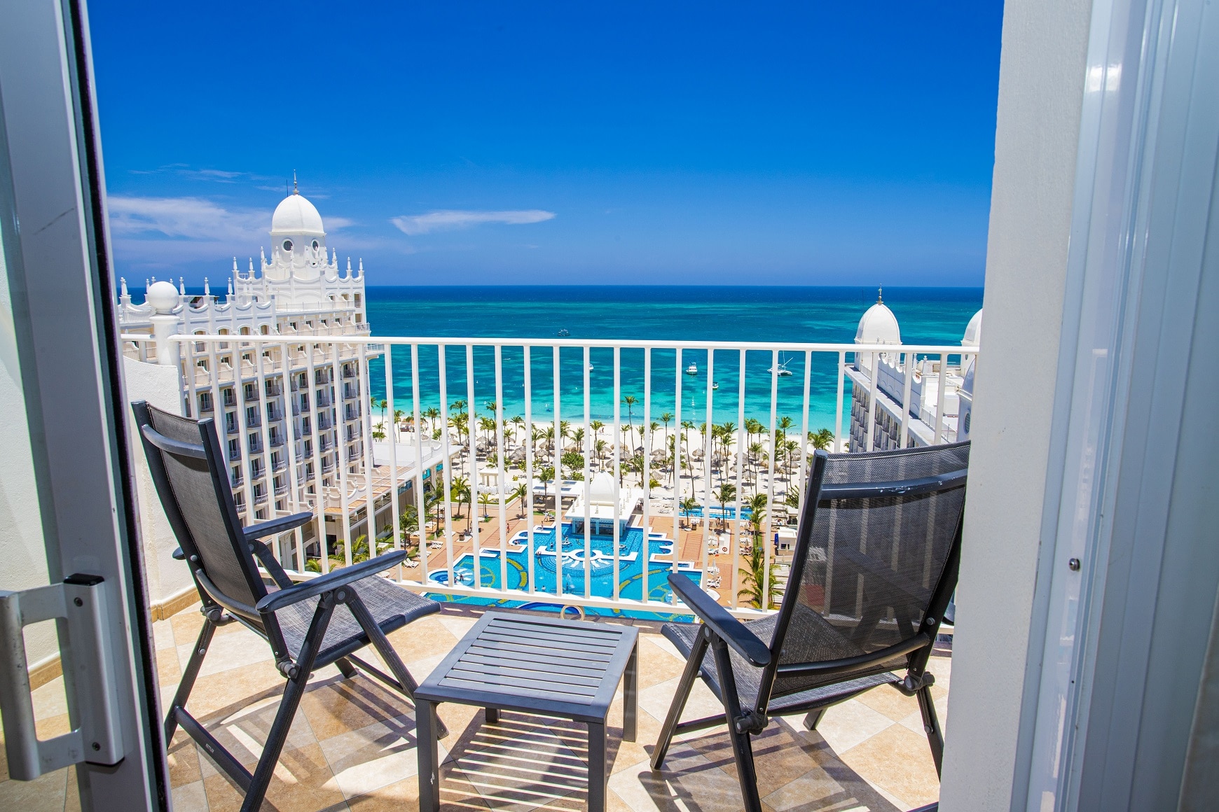 riu-palace-aruba-junior-suite-ocean-view-2