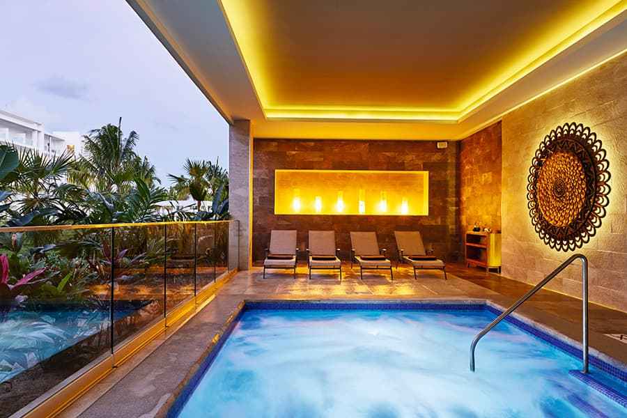 riu-dunamar-hot-tub-spa