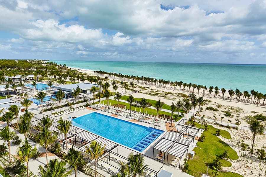 riu-dunamar-pool-and-beach