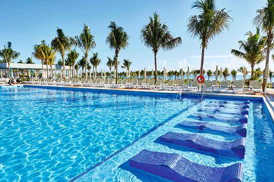 riu-dunamar-pool