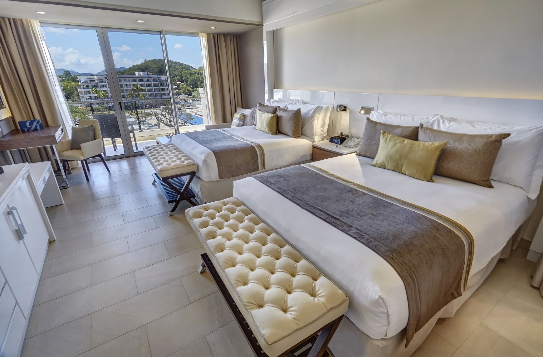 hideaway-royalton-st-lucia-luxury-junior-suite-ocean-view-diamond-club