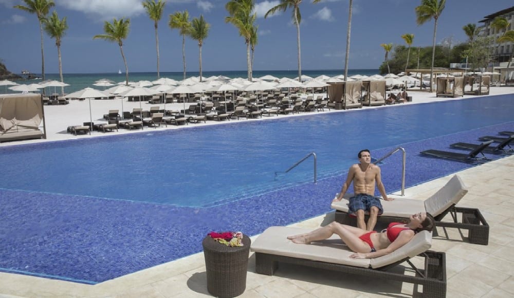 royalton-st-lucia-main-pool-2
