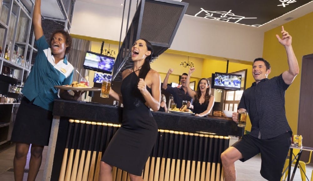royalton-st-lucia-sports-bar