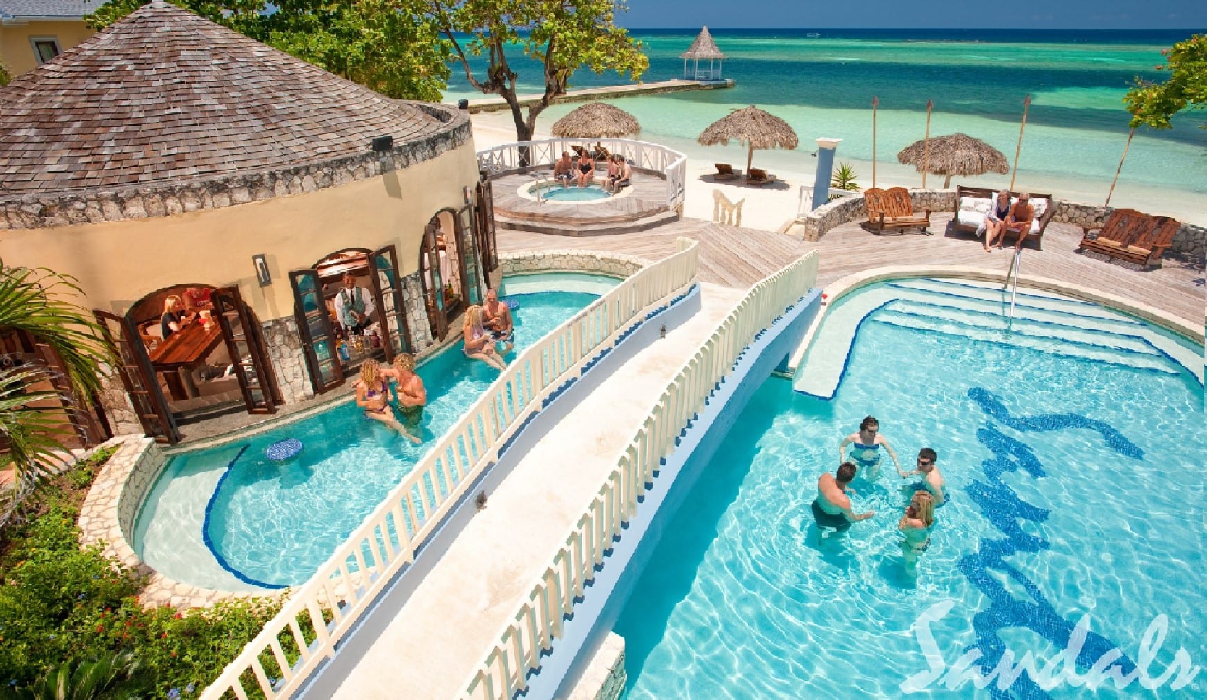 sandals-montego-bay-piano-bar-pool