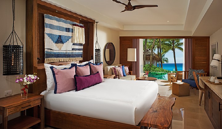 secrets-cap-cana-deluxe-junior-suite-swim-out