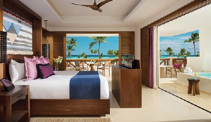 secrets-cap-cana-master-suite-corner