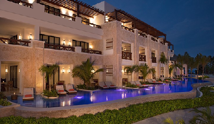 secrets-cap-cana-swim-out-suites-night