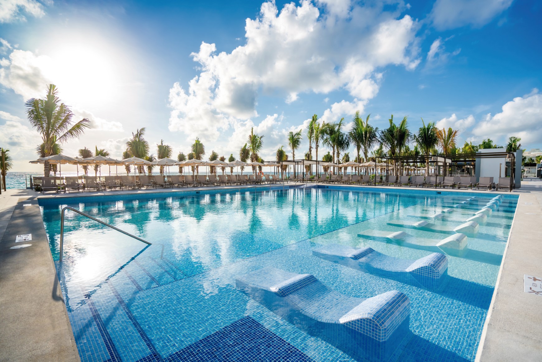 riu-palace-kukulcan-3-pools