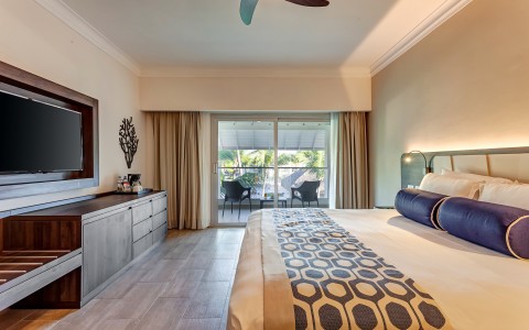 royalton-splash-punta-cana-presidential-bedroom
